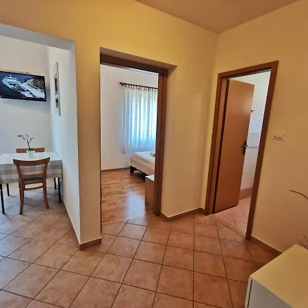 Sokolic Apartment Nerezine